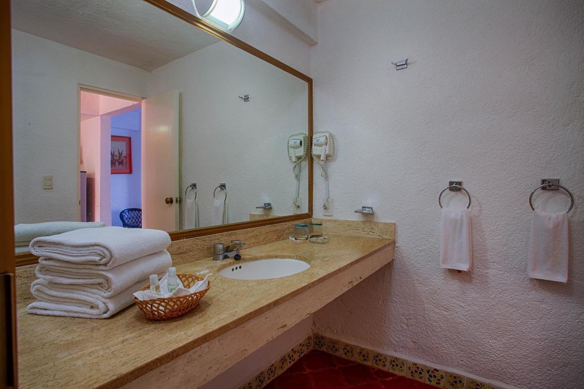 Costa Sur Resort, Classico Collection By Sonesta Puerto Vallarta Bagian luar foto